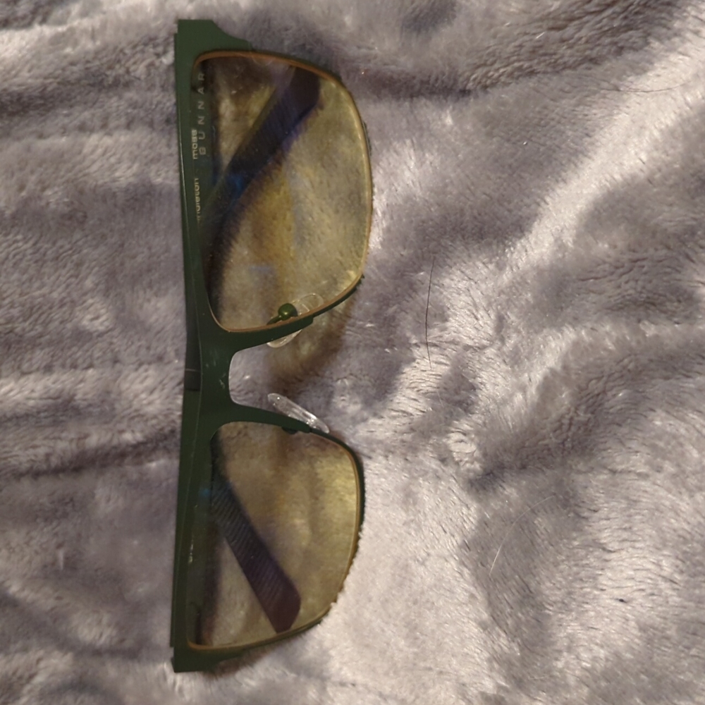 Blue light glasses